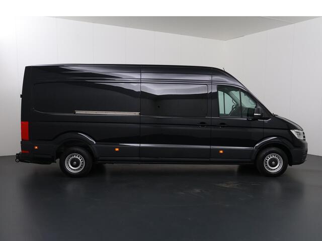 Volkswagen CRAFTER 2.0 TDI | AUT. | L4 H3 | DUBBEL CABINE | LAADKLEP | 177 PK | ADAPTIEVE CRUISE CONTROL | 7-ZITS DC | LED | CARPLAY | ANDROID AUTO | ACHTERUITRIJCAMERA | PARKEERSENSOREN | STUURWIEL VERWARMING | METALLIC LAK