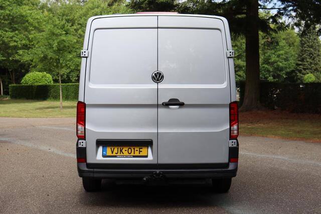 Volkswagen CRAFTER 35 2.0 TDI L3H1 Highline 2017 | Trekhaak | Parkeersensoren | Elektrische Ramen | Cruise Control | Boekjes | Standkachel | 2 Sleutels | Alarm Klasse 3 | Stuurwiel Bediening