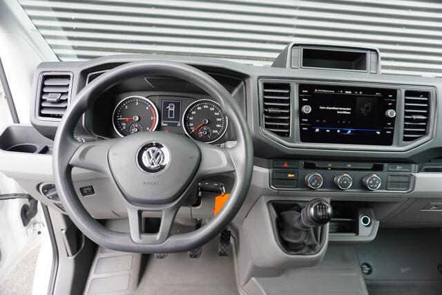 Volkswagen CRAFTER 180pk Dubbellucht 3-Zijdige kipper Trekhaak Navigatie Apple Airco carplay Tipper
