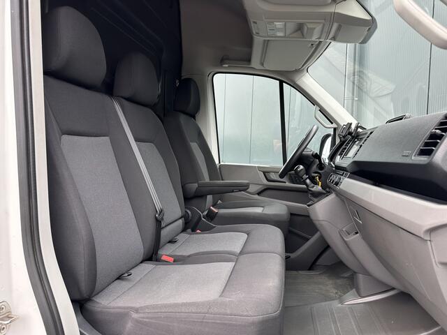 Volkswagen CRAFTER 2.0 TDI 141 PK E6 / L4H3 / INRICHTING / IMPERIAAL + TRAP / 3 TONS TREKHAAK / CAMERA / AIRCO