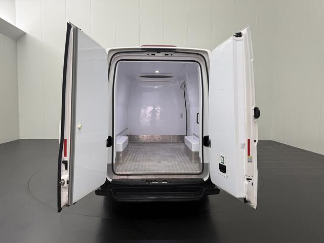 Volkswagen CRAFTER 2.0TDI L3H3 Koelwagen Dag/Nacht | 2xSchuifdeur | Airco | 3-Zits