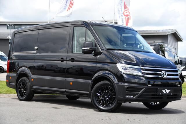 Volkswagen CRAFTER 35 2.0 TDI L3H2 Black Edition Camera, Cruise, Carplay, LED, Stoelverwarming, 177pk, Automaat, Clima, Trekhaak, Voorruit verwarming, Uniek!