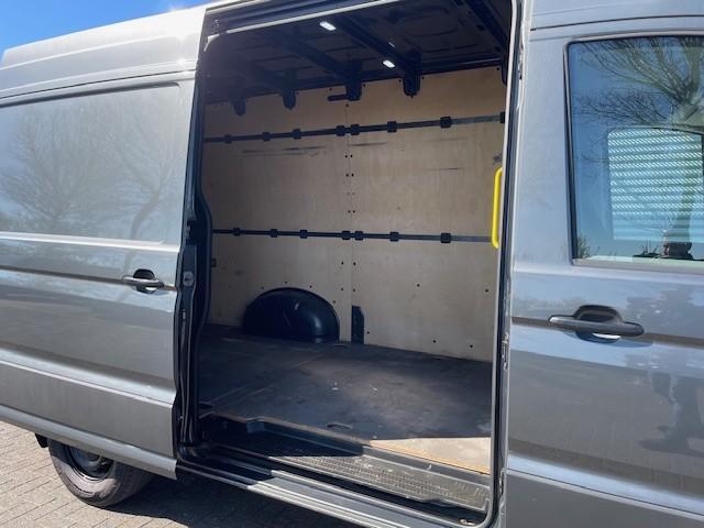 Volkswagen CRAFTER 2.0 TDI 141pk L3H3 Euro6 Airco