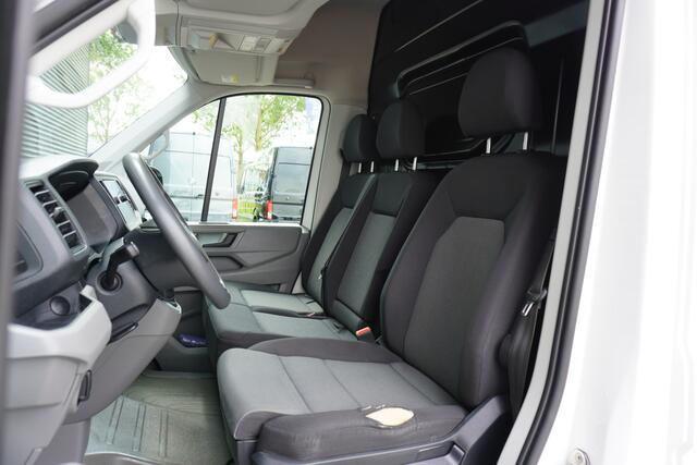 Volkswagen CRAFTER L3H3/L2H2 140pk Automaat Apple carplay Camera Parkeersensren 3-zits Cruise control