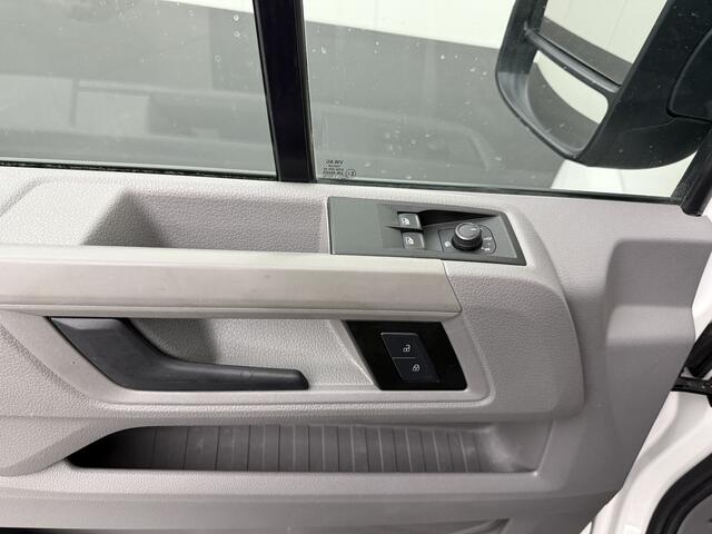 Volkswagen CRAFTER 2.0TDI 140PK Automaat L3H2 Dubbele Cabine | Imperiaal | Trekhaak | Navigatie | Camera | Airco | Cruie