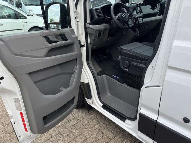 Volkswagen CRAFTER 35 2.0 TDI L3H3/L2H2 Werkplaatsinrichting Kastinrichting Servicewagen Omvormer Standkachel Airco Cruise controle Tekhaak 3000kg Camera Telefoonverbinding 1e eigenaar Dealer onderhouden Euro 6 Ex overheid