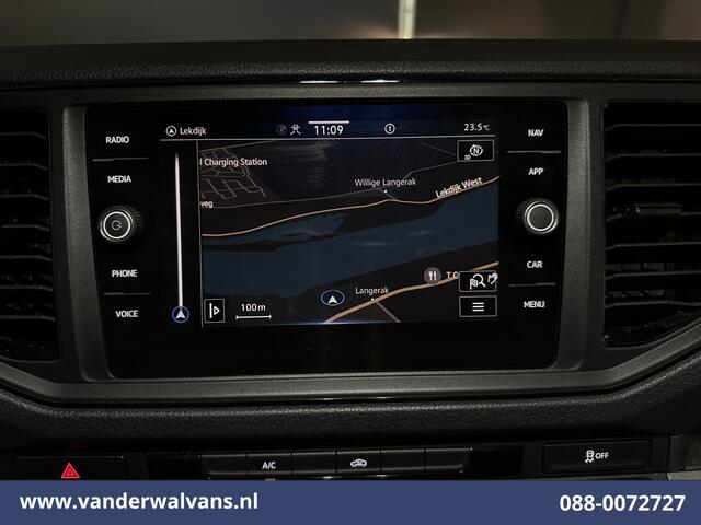 Volkswagen CRAFTER 2.0 TDI 141pk L3H3 L2H2 Euro6 Airco | Navigatie | Apple Carplay | Chauffeursstoel Android Auto, Parkeersensoren, 3000kg trekvermogen