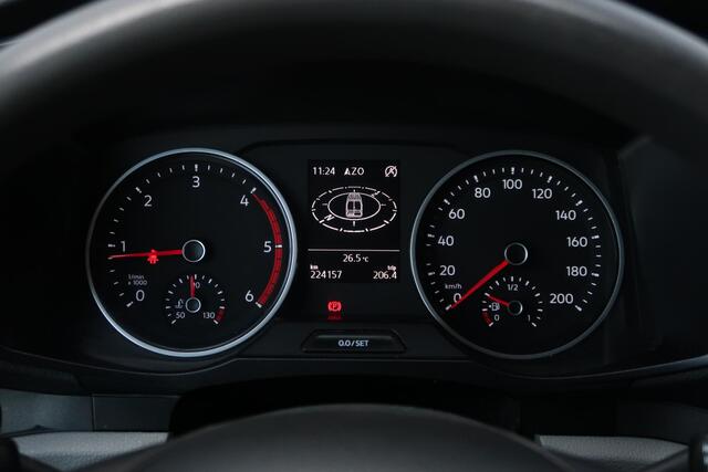 Volkswagen CRAFTER 35 2.0 TDI L3H2 Highline CAMERA/ AIRCO/ CRUISE/ NAVI/ TREKHAAK