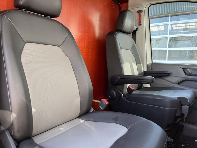 Volkswagen CRAFTER 35 2.0 TDI L3H3/L2H2 Trekhaak 3500kg trekgewicht Airco Cruise controle Kastinrichting Omvormer Apple carplay Navigatie Parkeersensoren voor en achter Euro 6 Bpm vrij!!