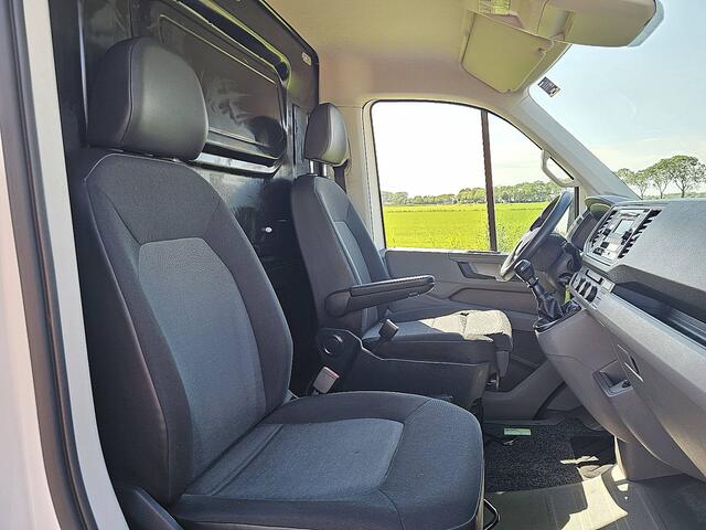 Volkswagen CRAFTER 2.0 TDI L3H2 Airco | Carplay | Android Auto | Parkeersensoren voor+achter | Voorruitverwarming