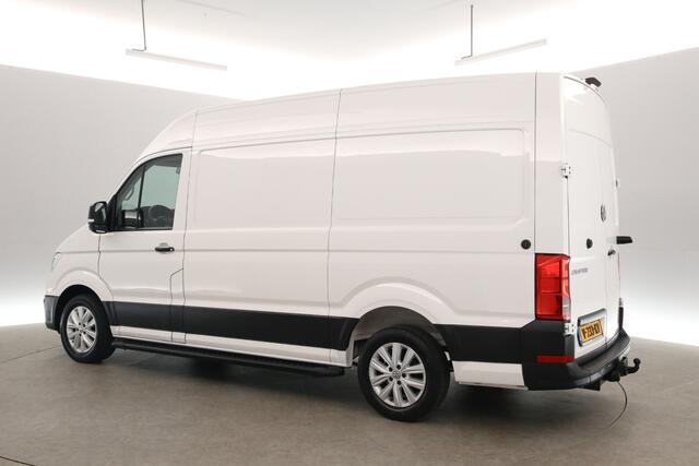 Volkswagen CRAFTER 2.0 TDI L3H3 140PK | Airco | Cruise | Camera | Carplay | 3 Zits | Trekhaak