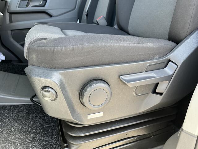 Volkswagen CRAFTER 35 2.0 TDI L4H4 Highline / AUTOMAAT/ 180 PK/ TREKHAAK/ CRUISE/ APP-CONNECT/ MULTIMEDIA/ PARK. SENSOREN + CAMERA/ AIRCO/ AUTOM. VERLICHTING