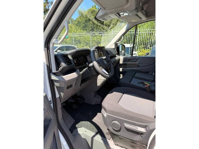 Volkswagen CRAFTER L3H3 2.0 TDI 140pk 3.5T Trendline / Direct leverbaar