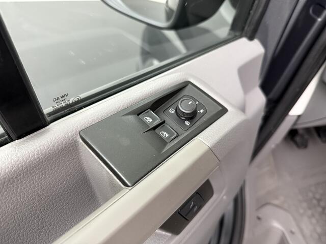 Volkswagen CRAFTER 2.0TDI 140PK L4H3 Maxi | Led | Camera | Multimedia | 3-Zits | Betimmering | Airco | Cruise