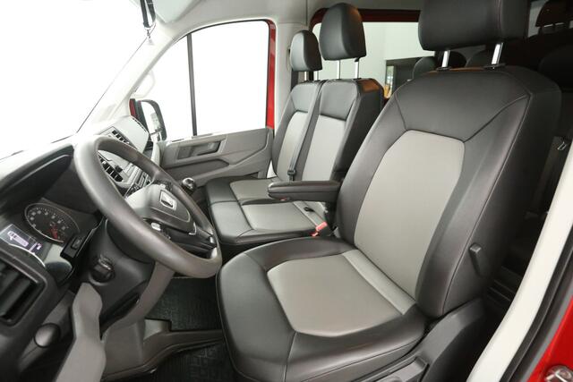 Volkswagen CRAFTER MAN TGE 2.0 TDI 140PK L3H2 | DC | 7 Zits | Airco | Camera | 3000kg Trekgew. | Cruise | Carplay | Trekhaak