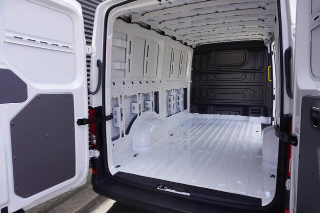 Volkswagen CRAFTER L3H2/L2H1 Apple Carplay Camera Parkeersensoren 3-Zits Airco Cruise control