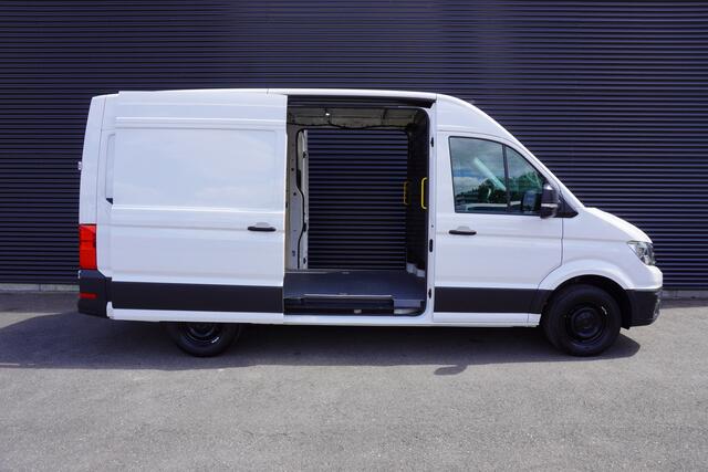 Volkswagen CRAFTER 180pk Automaat L3H3/L2H2 LED 2x Schuifdeur Standkachel Stoelverwarming Navigatie Apple Carplay Camera Parkeersensoren ACC Cruise control