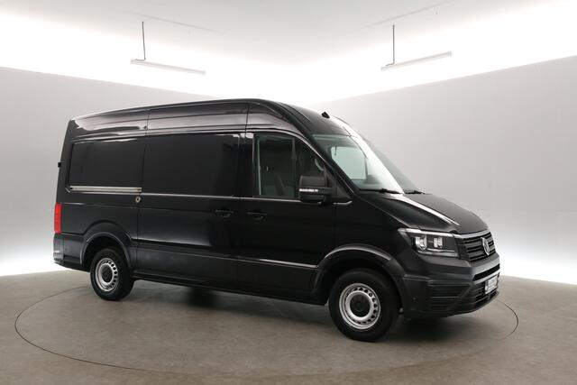 Volkswagen CRAFTER 2.0 TDI 140PK L3H3 | Airco | Camera | 3 Zits | Trekhaak | Carplay | Parkeersens.