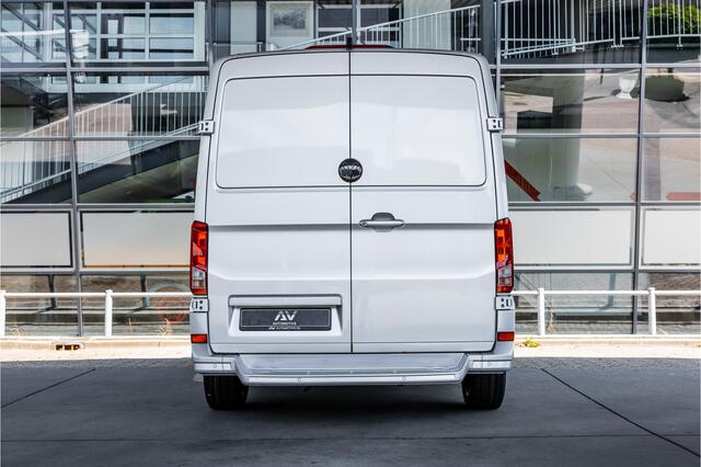Volkswagen CRAFTER 2.0 TDI L3H2 | Automaat | CarPlay | Camera | Betimmering | MF Stuur | Cruise control | Stoelverwarming | Nieuwe APK | Dealer onderhouden | BPM Vrij | Euro 6