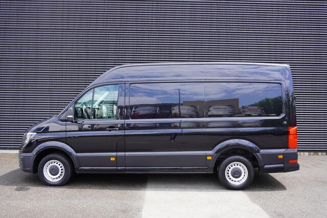 Volkswagen CRAFTER 140pk Automaat L3H3/L2H2 Apple carplay Camera Trekhaak Parkeersensoren Airco Cruise control