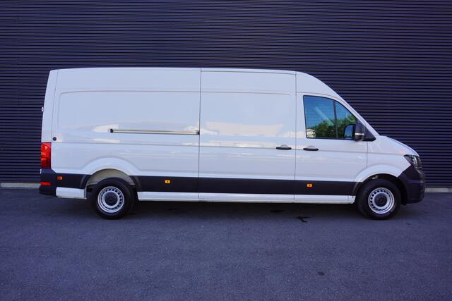 Volkswagen CRAFTER 35 180pk L4H3/L3H2 Facelift Digitaal Dashboard Apple carplay Camera Parkeersensoren 3-Zits