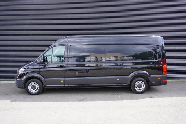 Volkswagen CRAFTER 140pk L4H3/L3H2 Trekhaak Airco Cruise control Navigatie PArkeersensoren Dakraam