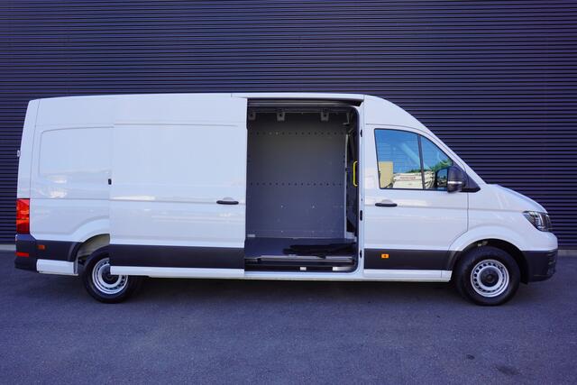 Volkswagen CRAFTER 140pk L4H3/L3H2 Trekhaak Camera Apple Carplay Stoelverwarming 3-Zits