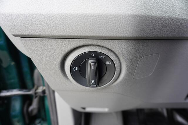 Volkswagen CRAFTER 140pk L3H3/L2H2 LED Airco Cruise control Parkeersensoren 3-Zits Radio Bluetooth