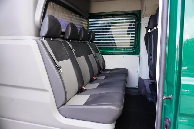 Volkswagen CRAFTER 140pk L3H3/L2H2 Dubbele cabine 7 persoons Apple carplay Airco kunstleder