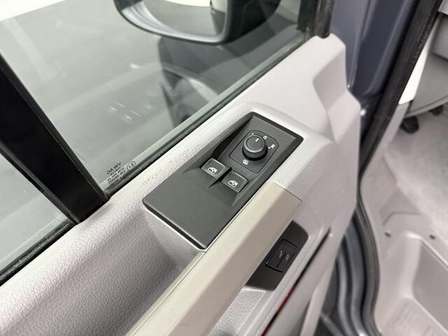 Volkswagen CRAFTER 2.0TDI 140PK L3H2 Highline | Navigatie | Camera | Airco | Cruise | Betimmering
