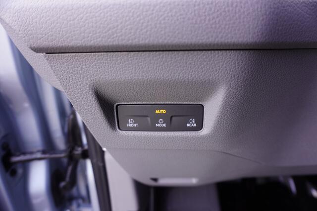 Volkswagen CRAFTER 180pk Facelift L4H3/L3H2 LED Apple carplay Camera Navigatie Parkeerensoren Digitaal dashboard Cruise control 17" Velgen