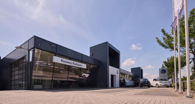 Volkswagen CRAFTER 35 2.0 TDI 140pk L3H3 Trendline | Facelift | Trekhaak 3t | BPM-vrij | Betimmering| CruiseControl | Parkeerhulp V+A | Sidebars