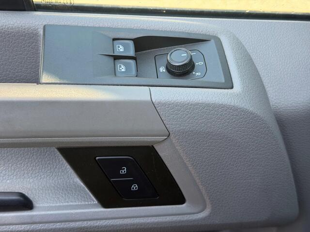Volkswagen CRAFTER 2.0TDI L3H2 ( L2H2 ) Trendline Airco Trekhaak AppleCarplay 78000KM