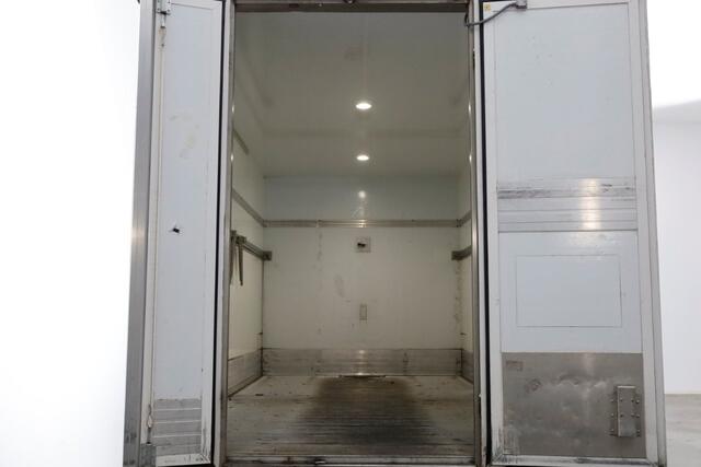 Volkswagen CRAFTER 35 2.0 TDI E6 Bakwagen met achterdeuren 2-Persoons 03-2021