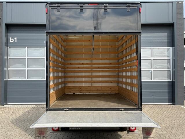 Volkswagen CRAFTER Bakwagen 2.0 TDI 177PK Automaat D'hollandia Laadklep / Dubbellucht / ACC / Stoelverw. / LED / Camera / Carplay / Stuurverw. /