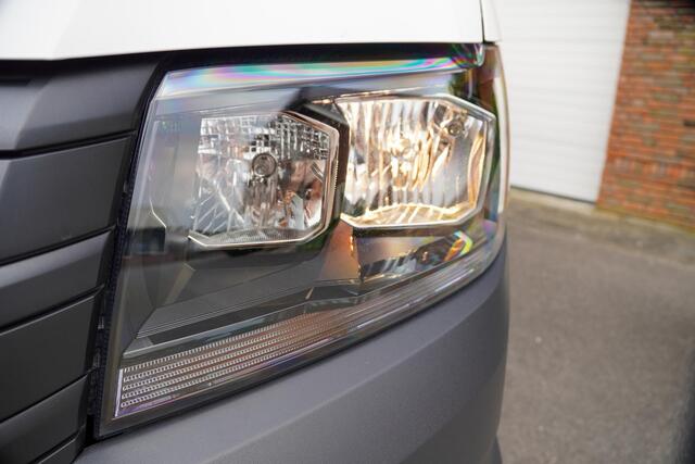 Volkswagen CRAFTER 2.0 TDI 140PK L4H3 Airco Cruise Control Parkeer sensoren V+A