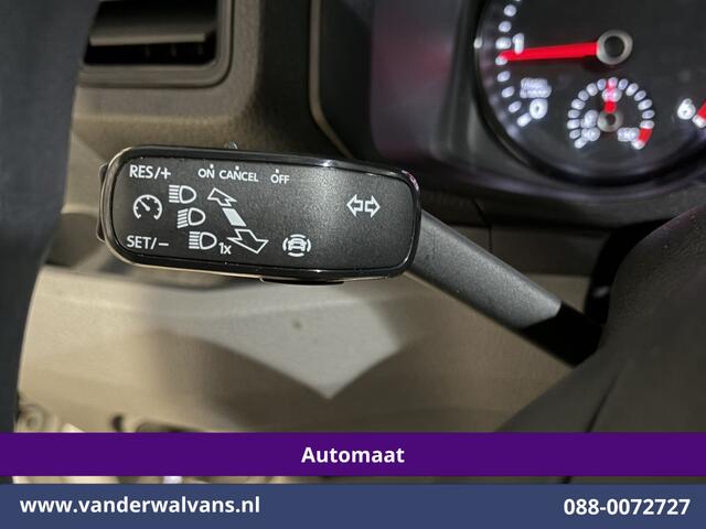 Volkswagen CRAFTER 2.0 TDI 141pk Automaat L3H3 L2H2 Euro6 Airco | Camera | Apple Carplay | 3000kg Trekhaak | Cruisecontrol Sidebars, Bijrijdersbank