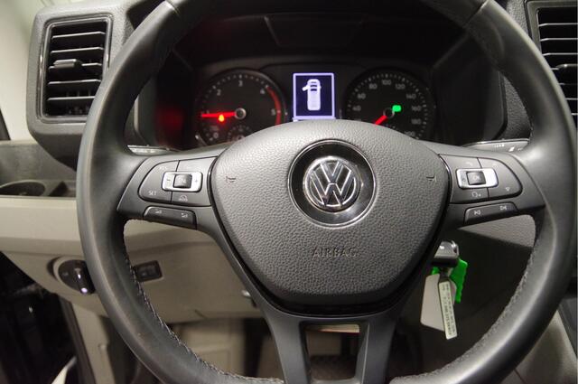 Volkswagen CRAFTER 2.0 TDI L3H3(L2H2) 3-ZITS, AUT. STOELVERWARMING, CRUISE, CAMERA, AIRCO, CARPLAY, PARKEERSENSOREN