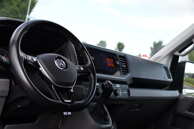 Volkswagen CRAFTER 35 2.0 TDI L3H2 Highline PB Edition Full Options! Adaptieve Cruise, Camera, Carplay, LED, Stuur verwarming, 177pk, Automaat, Multimedia, Stoelverwarming, Uniek!