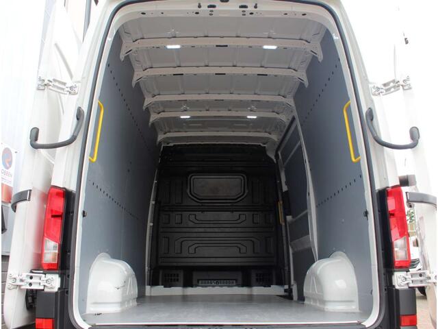 Volkswagen CRAFTER 2.0 TDI L3H3 Airco/Cam/PDC