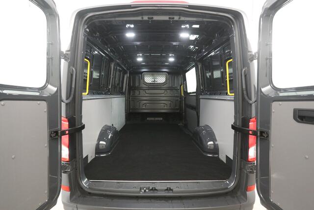 Volkswagen CRAFTER 2.0 TDI L3H2 140PK | Airco | Parkeersens. | Schuifdeur