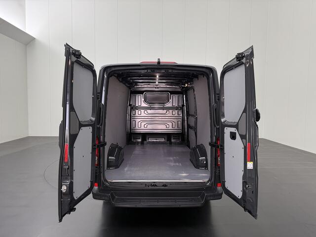 Volkswagen CRAFTER 2.0TDI 140PK L3H2 Highline | Navigatie | Camera | Airco | Cruise | Betimmering