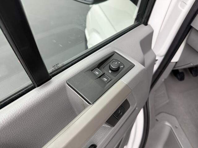 Volkswagen CRAFTER 140PK Bakwagen+Laadklep | Dakspoiler | Camera | Airco | 3-Zits