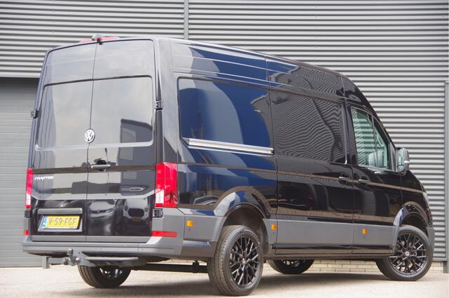 Volkswagen CRAFTER 35 2.0 TDI L3H3(L2H2) 3-ZITS, 177PK AUT. LED, TREKHAAK, STOELVERWARMING, ADAPT. CRUISE, CAMERA, NAVI, AIRCO, PARKEERSENSOREN, NL AUTO, NAP