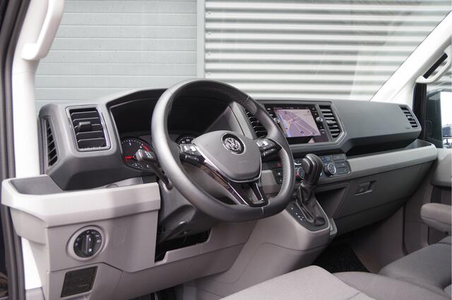 Volkswagen CRAFTER 35 2.0 TDI L3H3(L2H2) 3-ZITS, 177PK AUT. LED, TREKHAAK, STOELVERWARMING, ADAPT. CRUISE, CAMERA, NAVI, AIRCO, PARKEERSENSOREN, NL AUTO, NAP