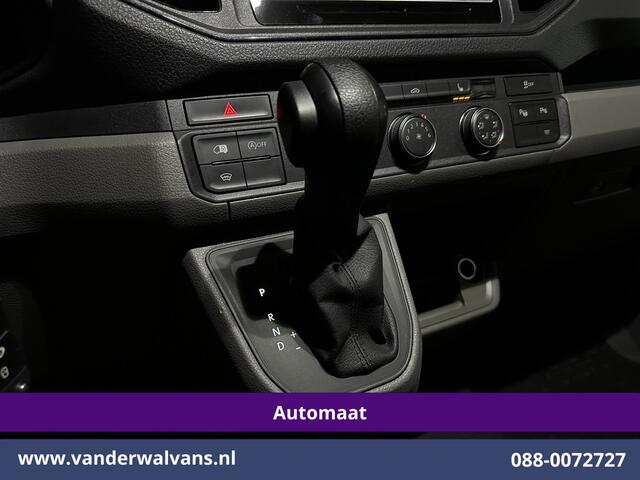 Volkswagen CRAFTER 2.0 TDI 141pk Automaat L3H3 L2H2 Euro6 Airco | Camera | Apple Carplay | 3000kg Trekhaak | Adaptieve Cruisecontrol Android Auto, Chauffeursstoel, Parkeersensoren, Stoelverwarming, Tachograaf