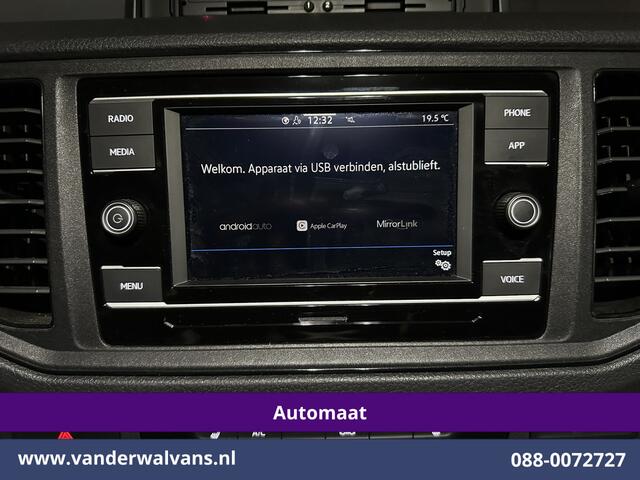 Volkswagen CRAFTER 2.0 TDI 141pk Automaat L3H3 L2H2 Euro6 Airco | Camera | Apple Carplay | 3000kg Trekhaak | Adaptieve Cruisecontrol Android Auto, Chauffeursstoel, Parkeersensoren, Stoelverwarming, Tachograaf