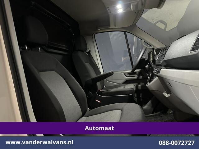 Volkswagen CRAFTER 2.0 TDI 141pk Automaat L3H3 L2H2 Euro6 Airco | Camera | Apple Carplay | 3000kg Trekhaak | Adaptieve Cruisecontrol Android Auto, Chauffeursstoel, Parkeersensoren, Stoelverwarming, Tachograaf