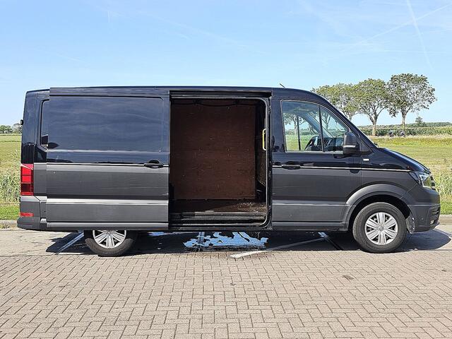 Volkswagen CRAFTER 30 2.0 TDI L3H2 Highline Cruise control, Airco, Pdc, Carplay, Navi, Camera, Stoelverwarming, DSG autom, Trekhaak