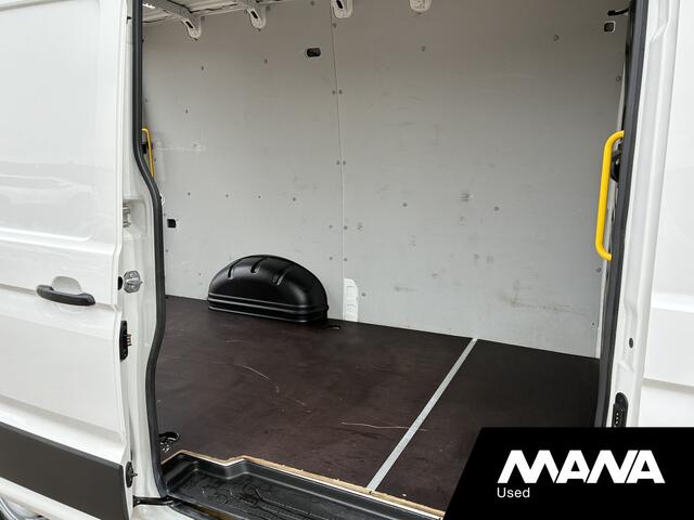 Volkswagen CRAFTER 35 2.0 TDI 140 pk L3H3 Automaat Airco Cruise Carplay Sensoren
